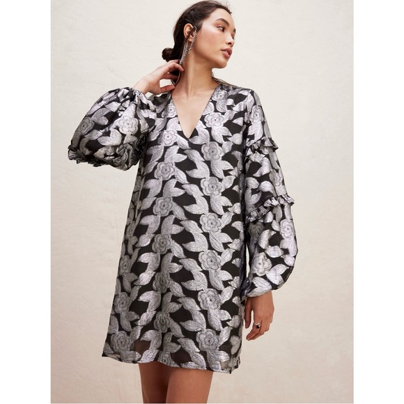 Jen's Pirate Booty Dresses & Skirts - Jen's Pirate Booty x Free People Rising Star Mini Dress Metallic Floral sz L